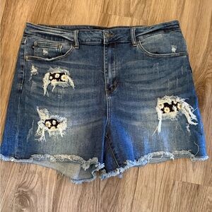 Judy Blue Floral Patch Distressed Jean Shorts